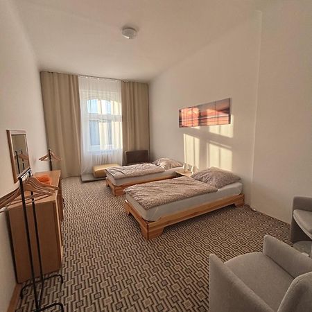 City Centre Apartment Demio Карлові Вари Екстер'єр фото