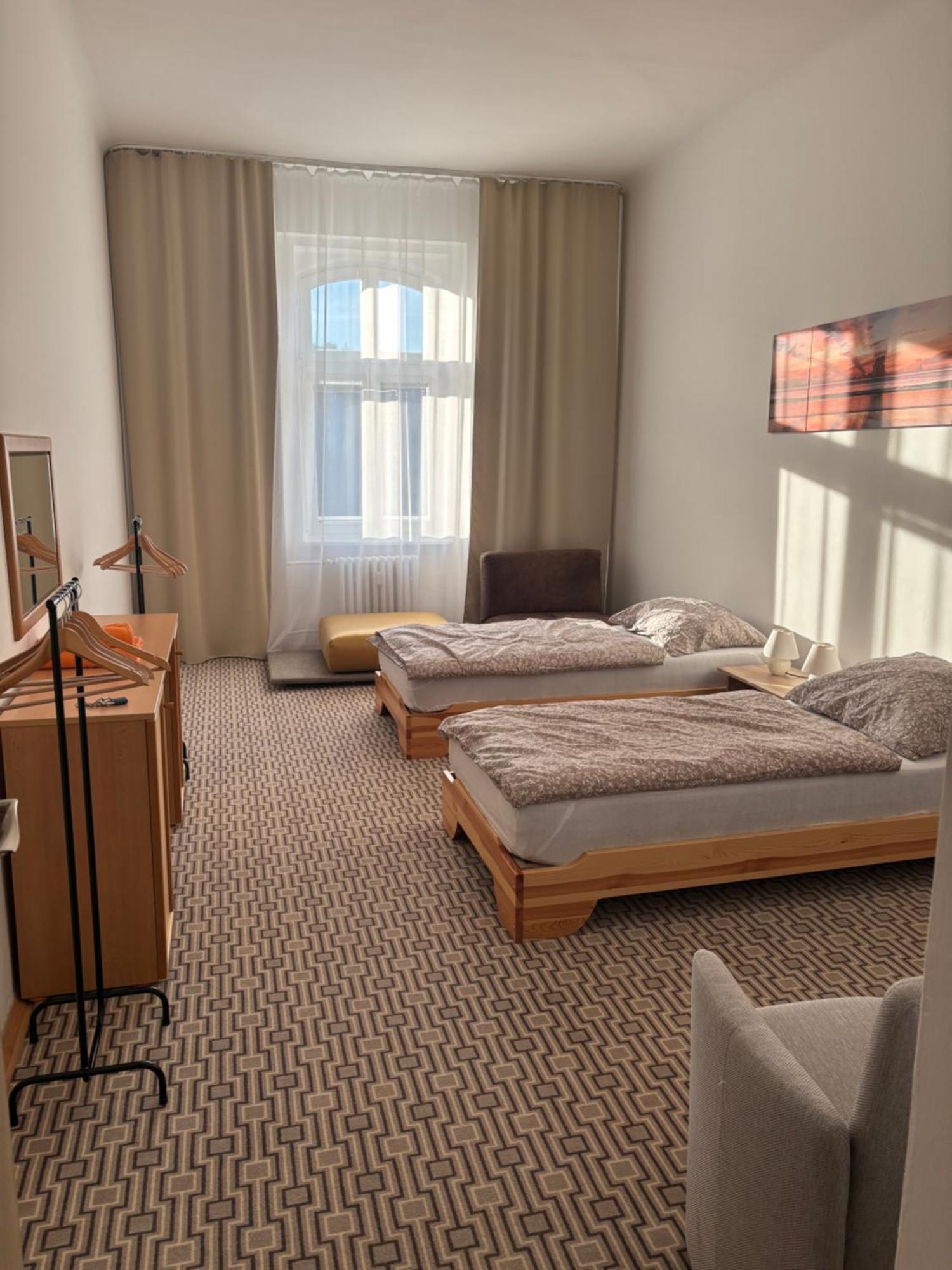 City Centre Apartment Demio Карлові Вари Екстер'єр фото