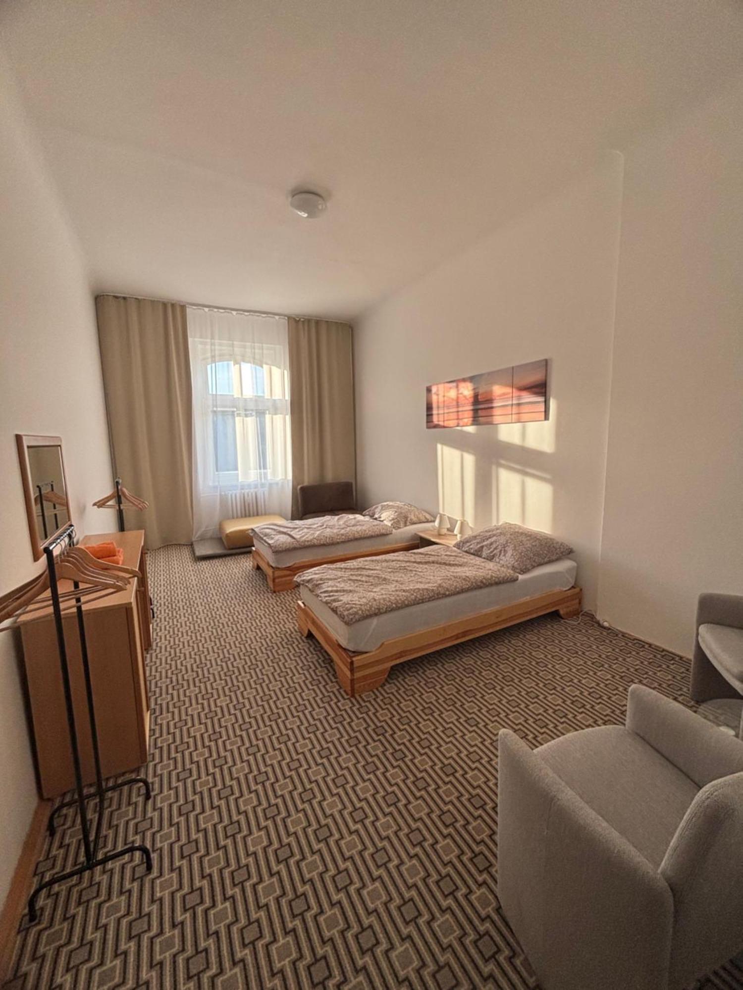 City Centre Apartment Demio Карлові Вари Екстер'єр фото