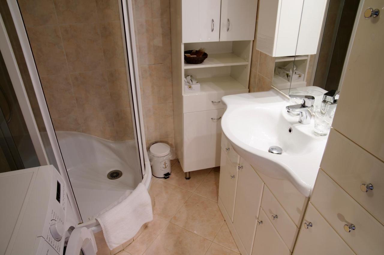 City Centre Apartment Demio Карлові Вари Екстер'єр фото